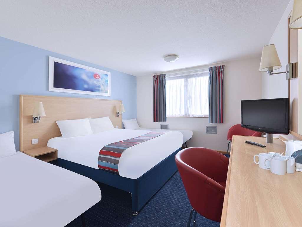 Travelodge Alfreton Habitación foto