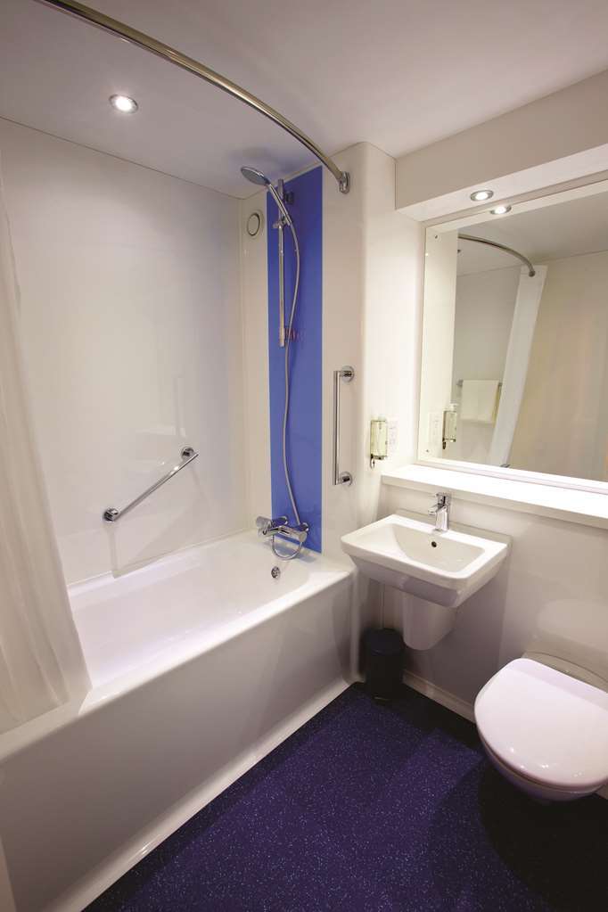 Travelodge Alfreton Habitación foto